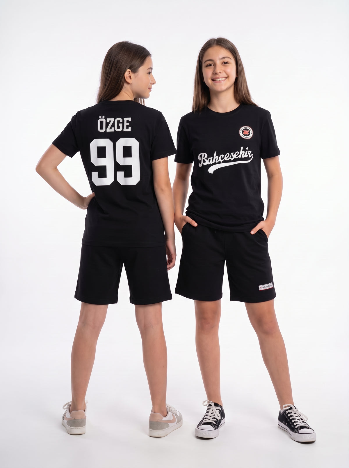 Bahçeşehir Koleji Özelleştirilebilir Siyah Forma T-Shirt + Siyah Şort Kombini